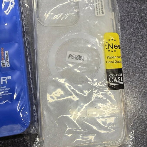 Θήκες Iphone 15 Pro Max καινούργιες, πακέτο 4