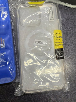 Θήκες Iphone 15 Pro Max καινούργιες, πακέτο 4