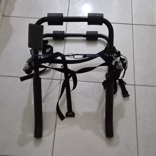 Car bike rack like new, fits from child to mountain bike