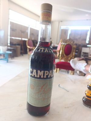 Vintage Campari Bitter bottle 1983, sealed, excellent condition
