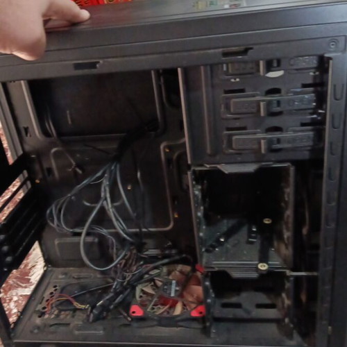 Coolermaster computer case used with 5 fans