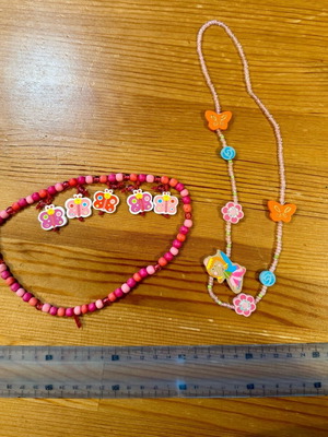 Children's necklaces with beads used, set of two