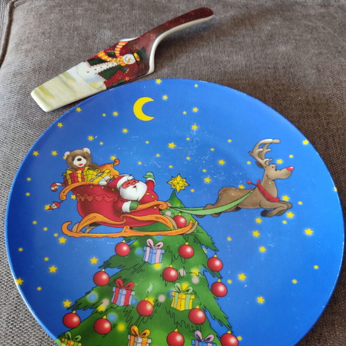 Christmas porcelain platter and spatula used, festive design