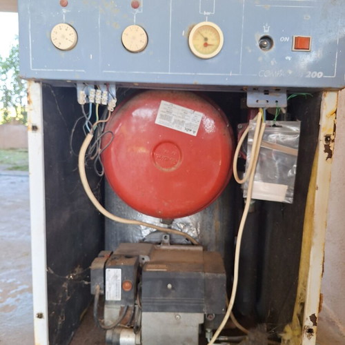 Oil boiler 20 kW with Bentone ST108 PL burner and Rovar circulator