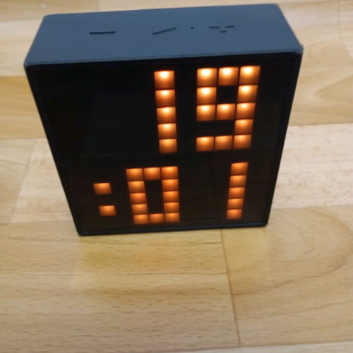 Time Box Mini Bluetooth speaker used in good working condition