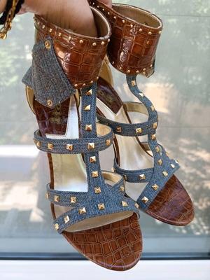 11cm denim & croco sandals, size 39, like new, with studs