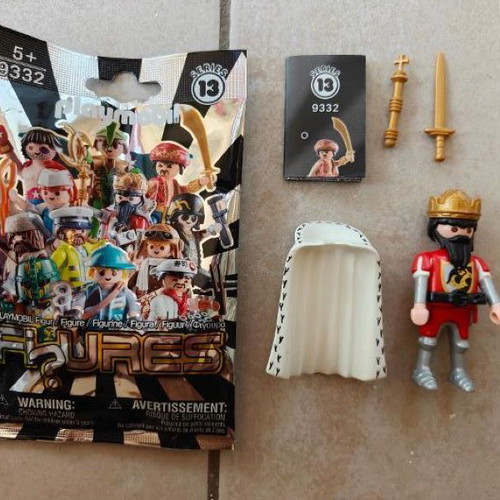 Playmobil 9332 Series 13 King of the Hawk new