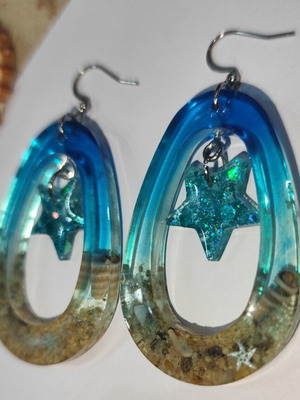 Earrings "Thalassini Avra" handmade with resin, natural sand, and shells