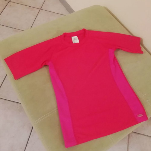 Firefly Fuchsia Rash Guard Shirt used, size S 36 8