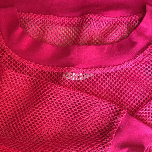 Women's fuchsia mesh blouse slim fit size S like new