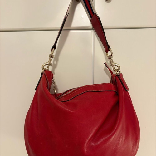 Gucci shoulder bag red like new