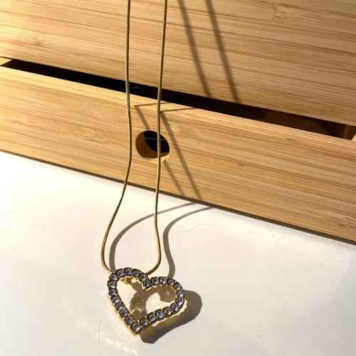 Necklace gold-plated heart new with rhinestones