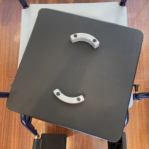 Vermeiren WC Wheelchair like new, aluminum frame, folding footrests