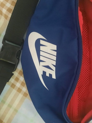 Τσαντάκι Nike μεταχειρισμένο original