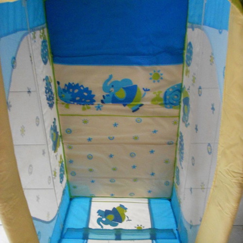 Folding playpen used with mattress, blue-yellow color