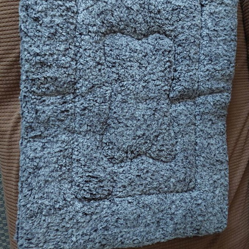 Dog mat bed size 60 x 45 x 3 cm like new