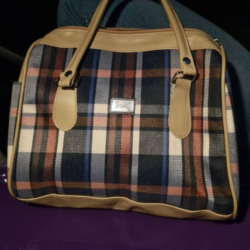 Checked Handbag like new, beige shade
