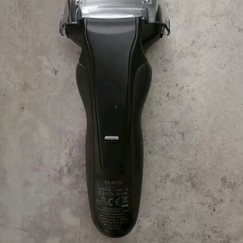Panasonic rotary electric shaver ES-RT37 like new