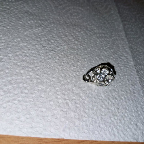 Fwo bead for necklace with rhinestones silver like new