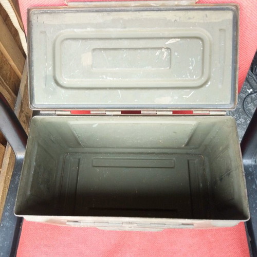 Military American iron box like new, vintage