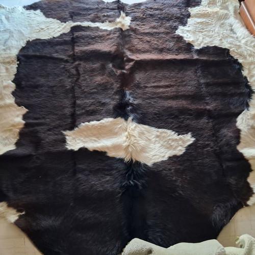 Imported Spanish cowhide rugs 2×1.80 m