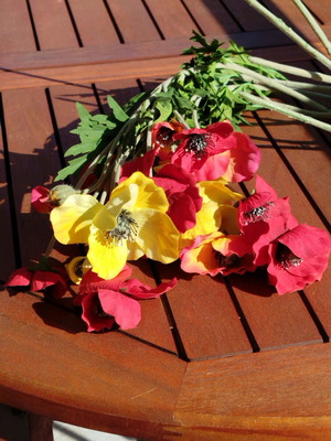 Artificial poppies like new, set of 4 pieces