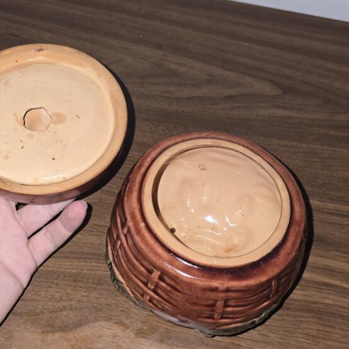 Ceramic decorative jar vintage with basket design and removable lid