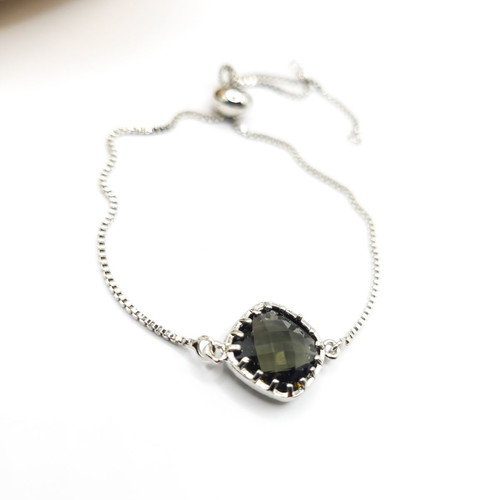Women's bracelet new with black translucent stone and silver brass