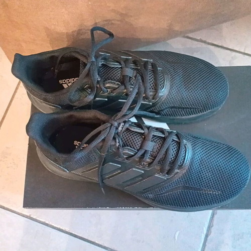 Adidas black trainers like new, size 38