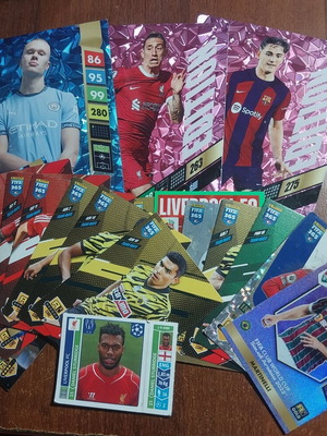 Panini football cards pack of 21, like new with limited editions