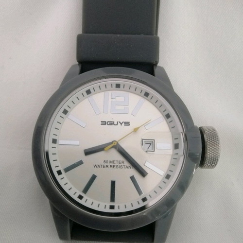 3GUYS men's watch like new, gray rubber strap