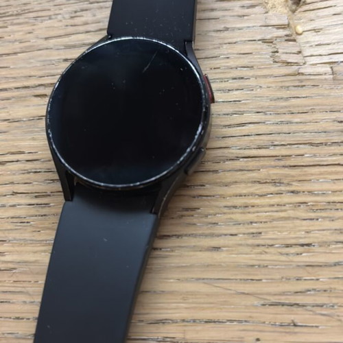 Galaxy Watch 4 used with small scratch on screen