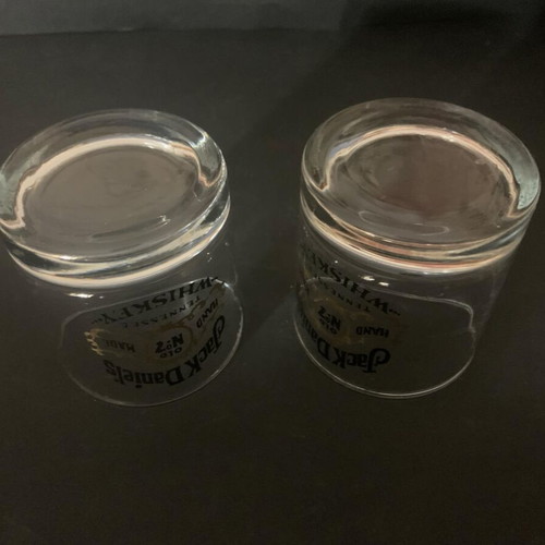 Set of 2 whiskey glasses with Jack Daniel's logo like new