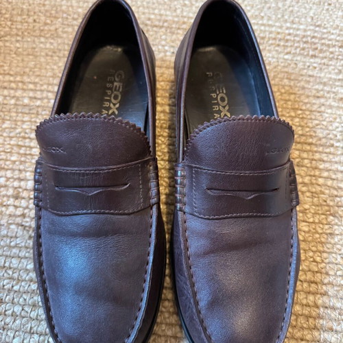Geox burgundy moccasins used, size 40