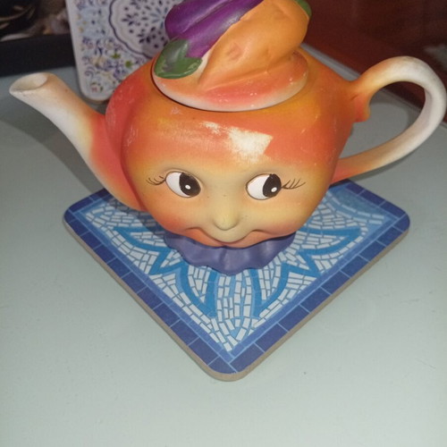 Vintage ceramic miniature teapot figure with lid