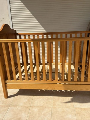 Mamas & Papas Ursula cot bed 140x70