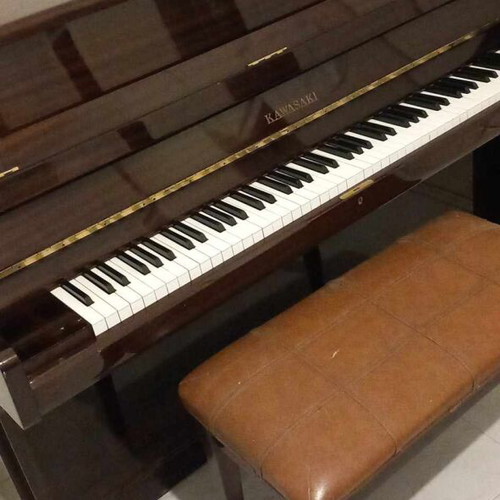 Kawasaki Upright Piano brown glossy, like new