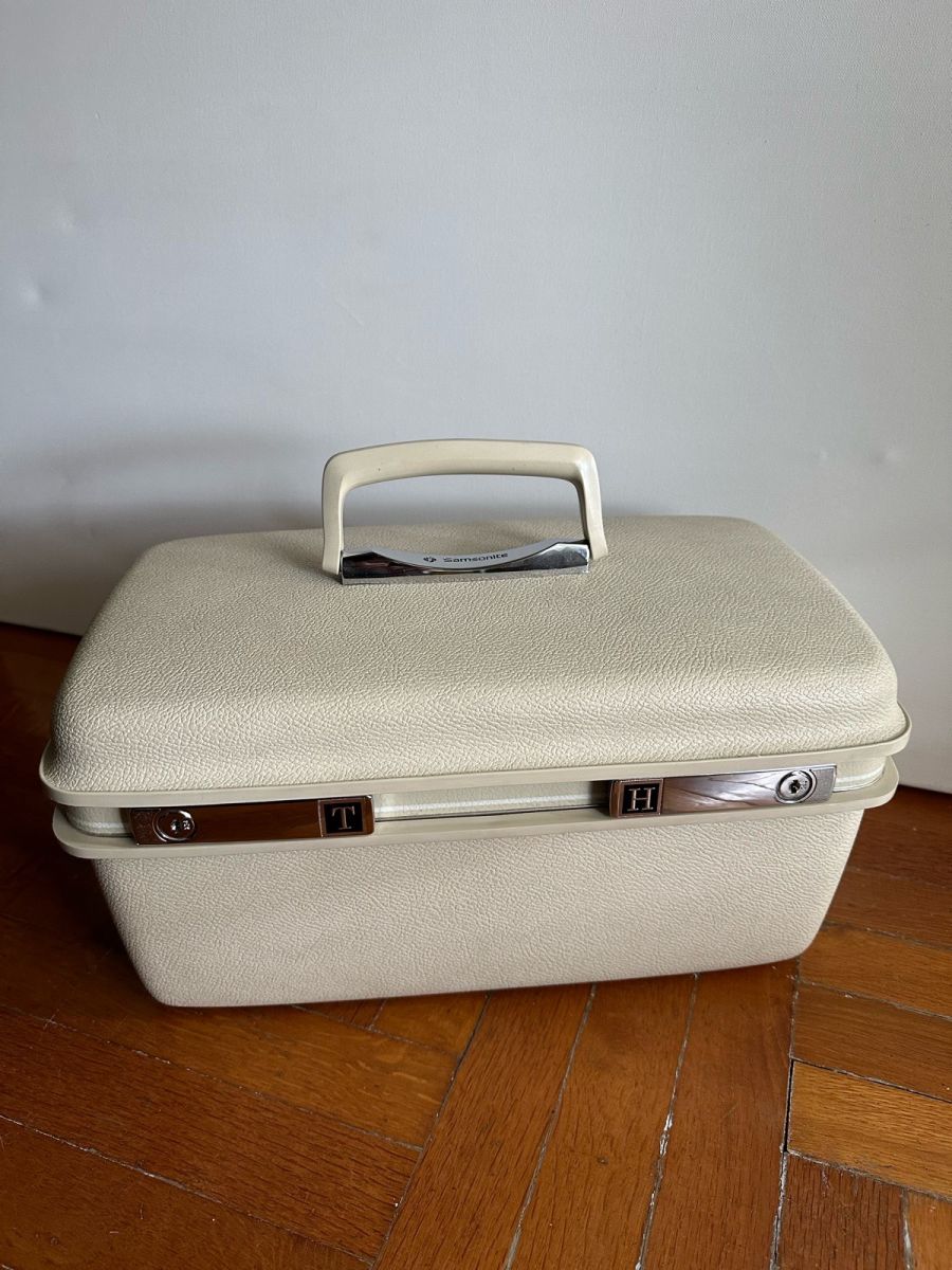 Samsonite beige vintage beauty case with… - € 90,00 - Vendora.cy