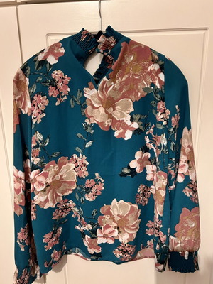 Vero Moda floral blouse size S