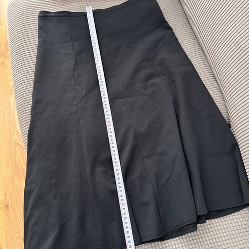 Midi skirt black with flared hem like new, size M/L
