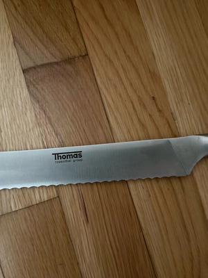 Thomas knife set with stand like new