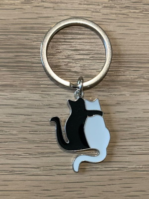 Keychain Black and White Cat new with metallic finish
