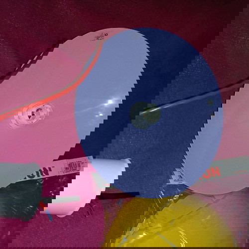 Φωτιστικό οροφής με πλαστικά και μεταλλικά μέρη για μία λάμπα, καινούργιο, κίτρινο