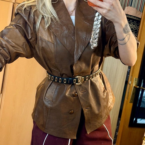 Leather jacket size M brown like new