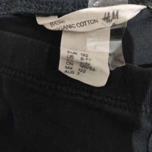 H&M Kids 3/4 Leggings Like New, Age 7-8, Black