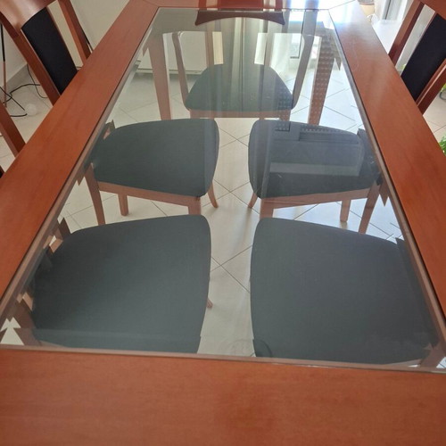 Dining set cherry wood and glass table with 6 chairs like new