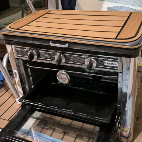 Gas oven with 2 burners like new for camping and boat