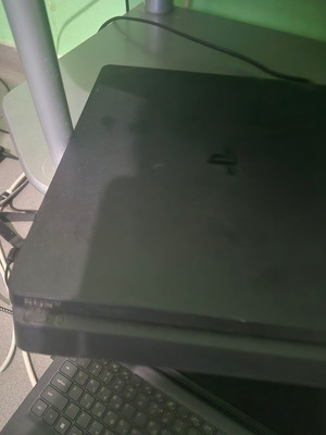 PlayStation 4 употребявана конзола