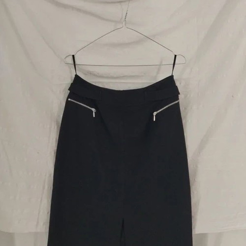 Black pencil skirt straight cut knee-length with zipper, like new size L