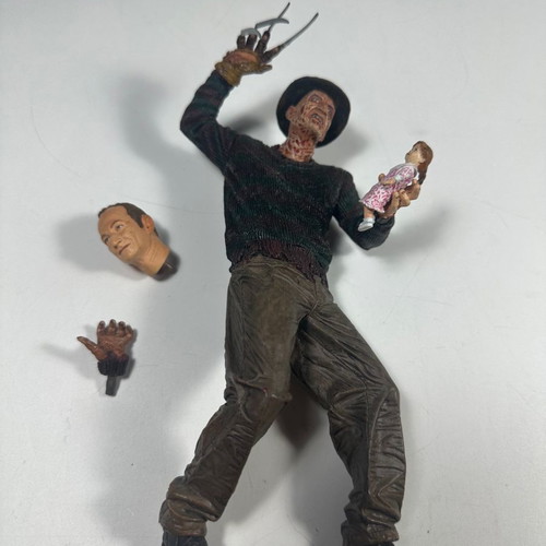 Fredy Croucker collectible figure used, dimensions 20x10x20 cm